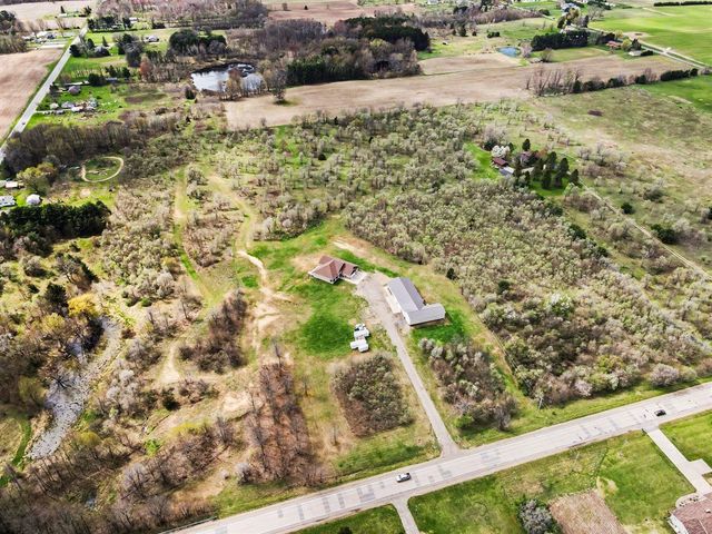 1160 S M 140, Watervliet, MI 49098