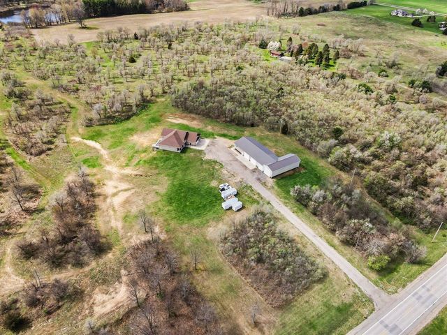 1160 S M 140, Watervliet, MI 49098