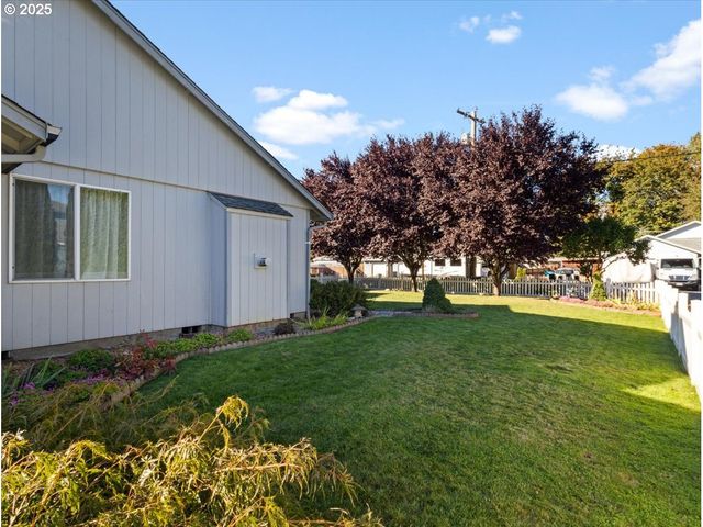 5613 Ne 99TH St, Vancouver, WA 98665