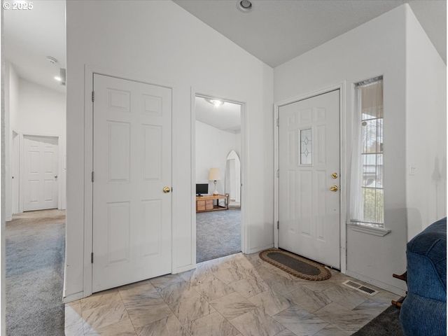 5613 Ne 99TH St, Vancouver, WA 98665