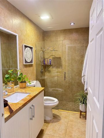 6389 NW 109th Ave 6389, Doral, FL 33178