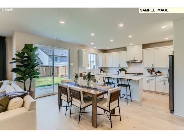 16954 Sw LORIKEET Ln, Beaverton, OR 97007