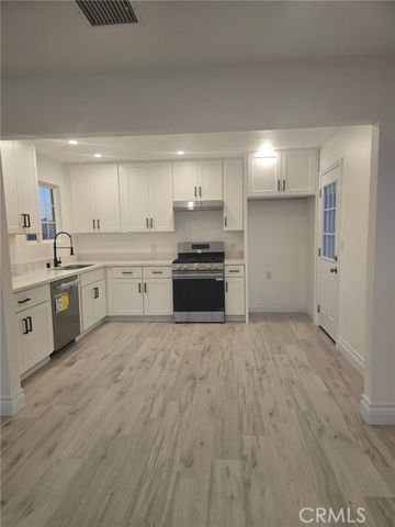 871 Joann, Costa Mesa, CA 92627