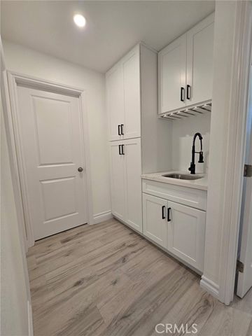 871 Joann, Costa Mesa, CA 92627