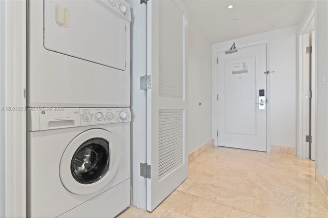 4401 Collins Avenue 1206, Miami Beach, FL 33140