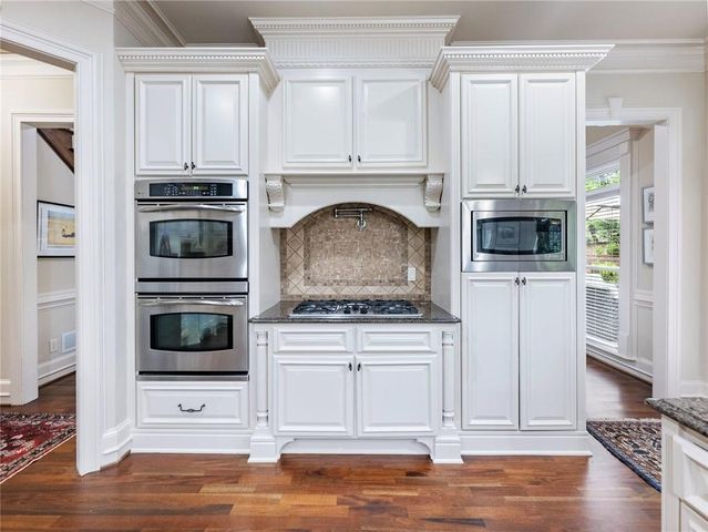 2352 Crimson King Drive, Braselton, GA 30517