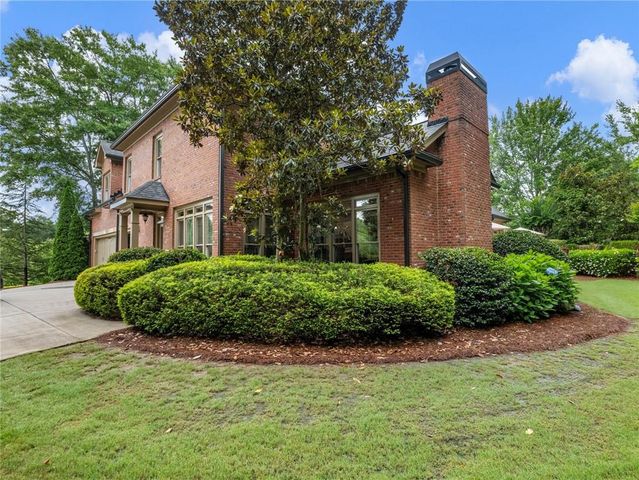 2352 Crimson King Drive, Braselton, GA 30517