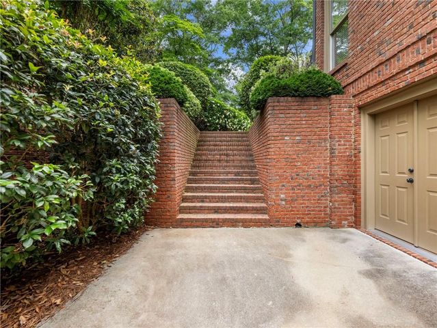 2352 Crimson King Drive, Braselton, GA 30517