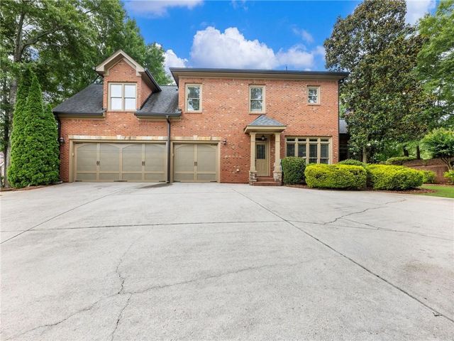 2352 Crimson King Drive, Braselton, GA 30517
