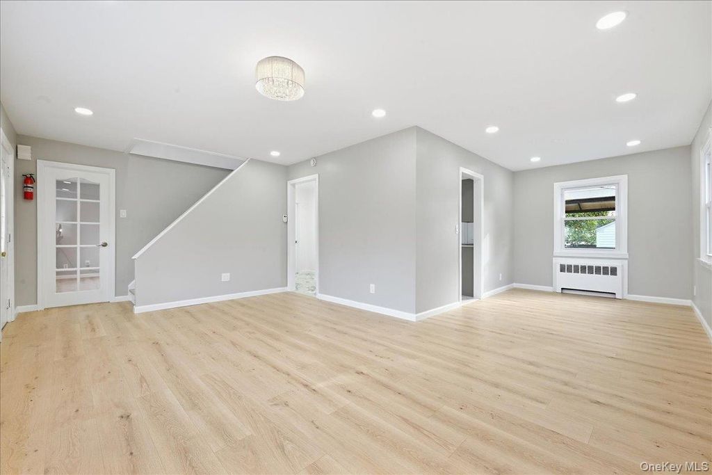 161 Stokes Avenue, Freeport, NY 11520 — photo 5