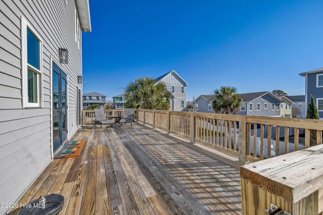 305 Columbia Avenue, Carolina Beach, NC 28428