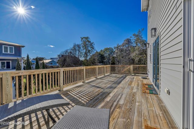 305 Columbia Avenue, Carolina Beach, NC 28428