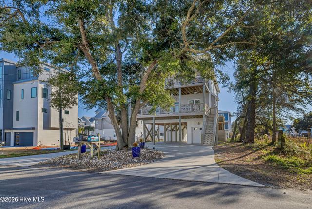 305 Columbia Avenue, Carolina Beach, NC 28428