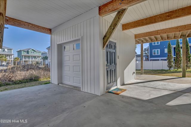 305 Columbia Avenue, Carolina Beach, NC 28428