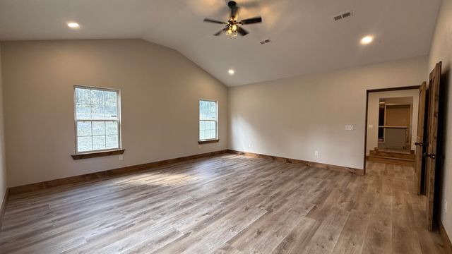 2174 Stone Ridge Drive, Mountain Grove, MO 65711
