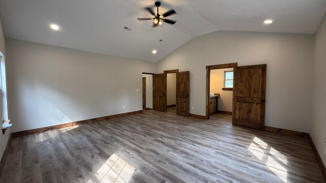 2174 Stone Ridge Drive, Mountain Grove, MO 65711