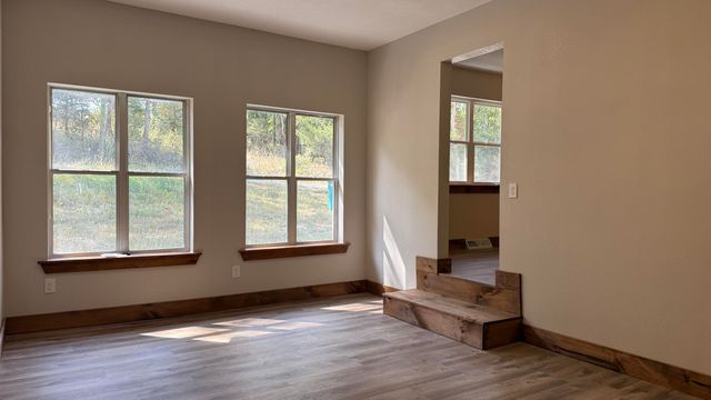 2174 Stone Ridge Drive, Mountain Grove, MO 65711