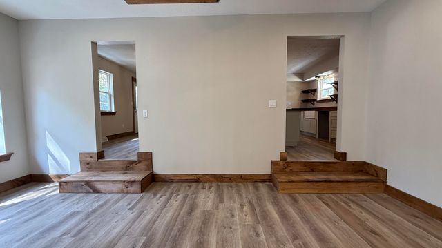 2174 Stone Ridge Drive, Mountain Grove, MO 65711