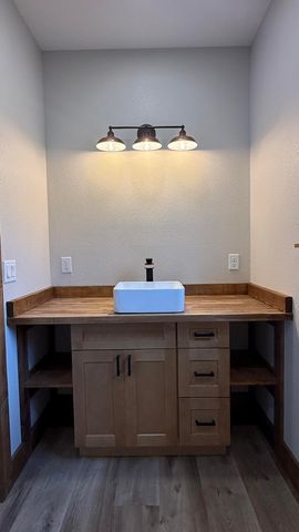 2174 Stone Ridge Drive, Mountain Grove, MO 65711