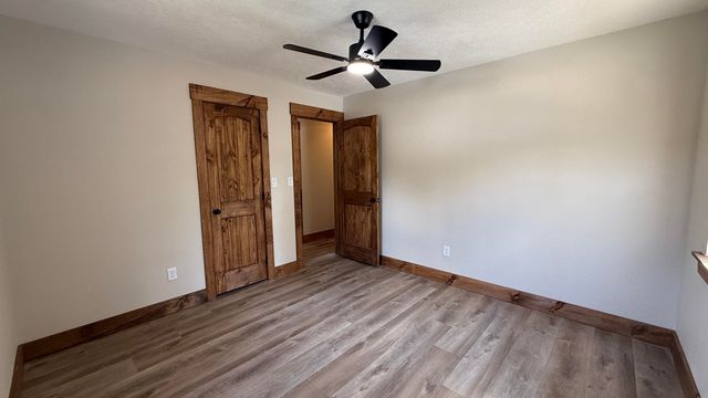 2174 Stone Ridge Drive, Mountain Grove, MO 65711