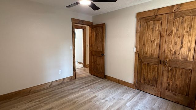 2174 Stone Ridge Drive, Mountain Grove, MO 65711