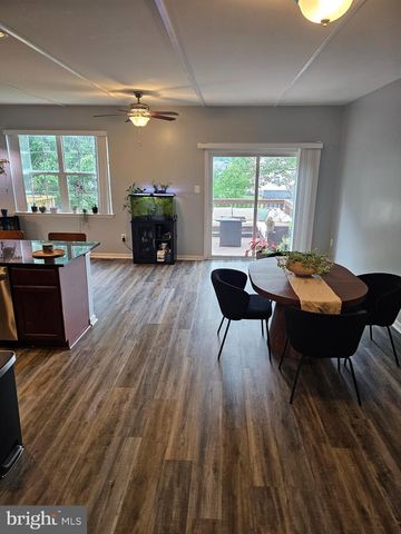 64 MILESTONE CT, Chambersburg, PA 17201