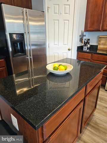 64 MILESTONE CT, Chambersburg, PA 17201