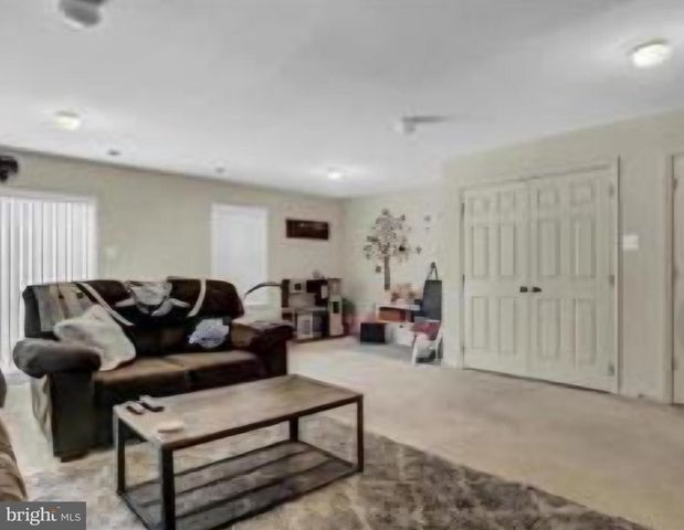 64 MILESTONE CT, Chambersburg, PA 17201