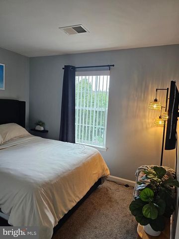 64 MILESTONE CT, Chambersburg, PA 17201