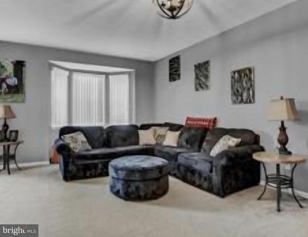 64 MILESTONE CT, Chambersburg, PA 17201