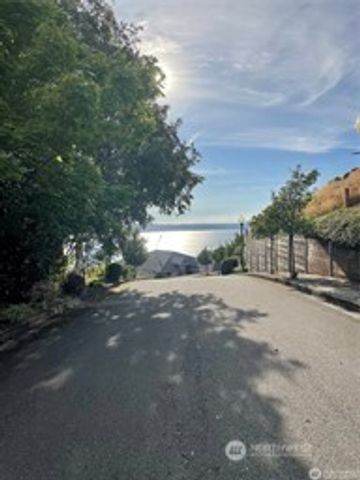 1416 Browns Point Boulevard NE, Tacoma, WA 98422