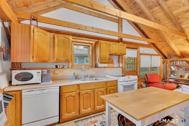 113 Deepwood Drive, Lebanon, CT 06249