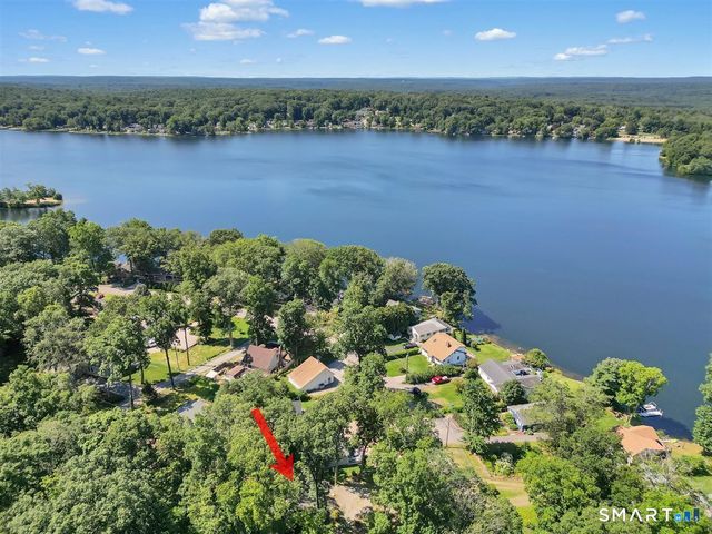 113 Deepwood Drive, Lebanon, CT 06249