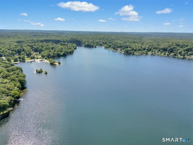 113 Deepwood Drive, Lebanon, CT 06249