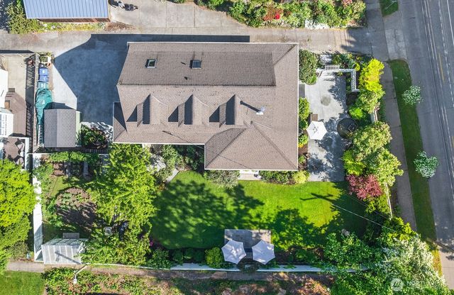 7541 Seward Park Avenue S, Seattle, WA 98118