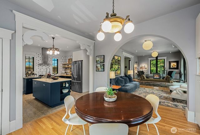 7541 Seward Park Avenue S, Seattle, WA 98118