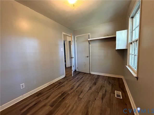 20401 Halloway Ave, South Chesterfield, VA 23803