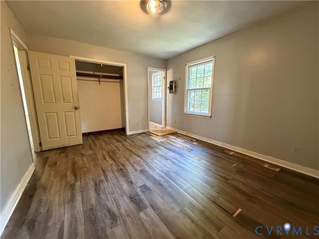 20401 Halloway Ave, South Chesterfield, VA 23803