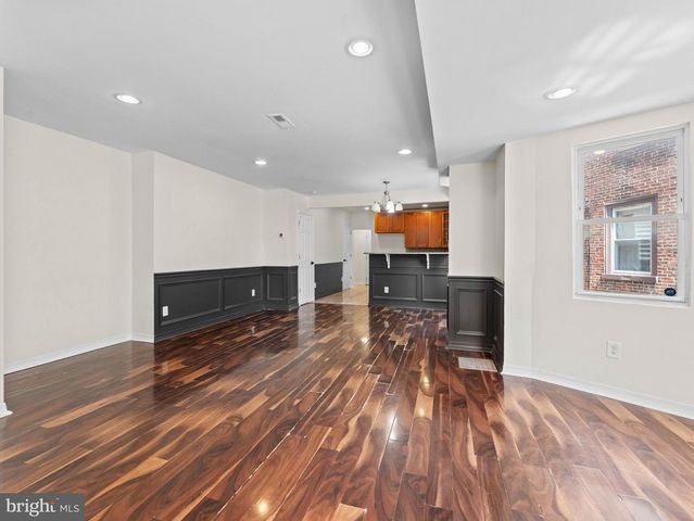 407 W ABBOTTSFORD AVE, Philadelphia, PA 19144
