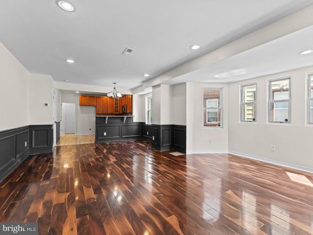 407 W ABBOTTSFORD AVE, Philadelphia, PA 19144