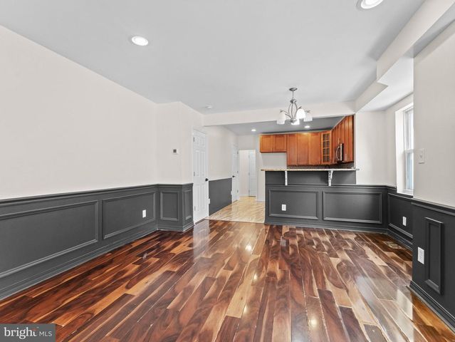 407 W ABBOTTSFORD AVE, Philadelphia, PA 19144
