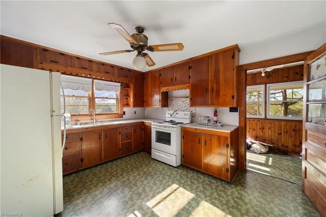 9410 Moore Road, Tobaccoville, NC 27050