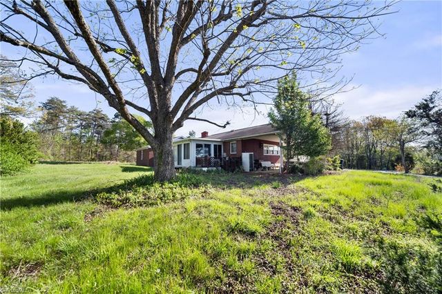 9410 Moore Road, Tobaccoville, NC 27050