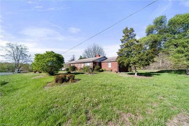 9410 Moore Road, Tobaccoville, NC 27050