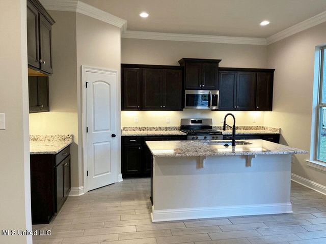 12168 Parc Aux Chenes, Gulfport, MS 39503