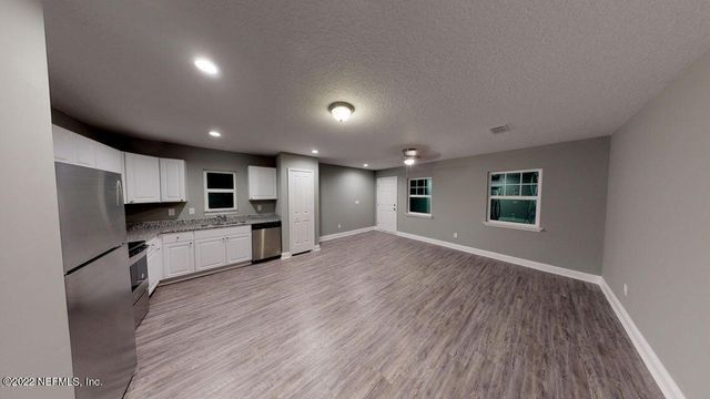 2222 THOMAS Court, Jacksonville, FL 32207