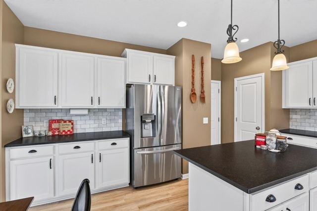 11175 Black Oaks Court N, Dayton, MN 55369