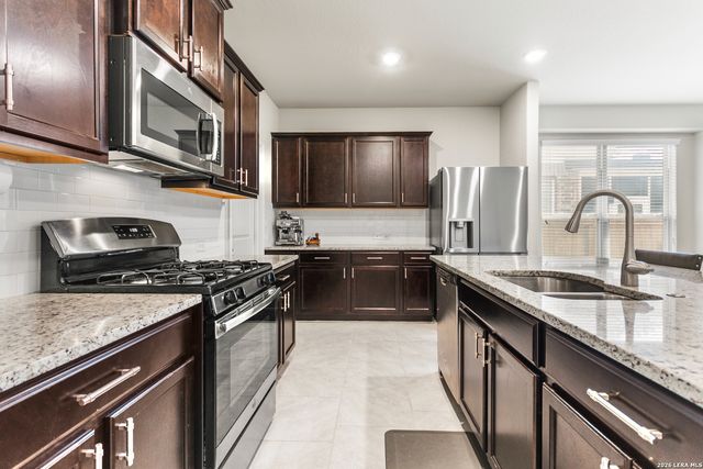 22410 Akin Nook, San Antonio, TX 78261