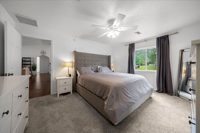 15675 SE 89TH TERRACE, Summerfield, FL 34491