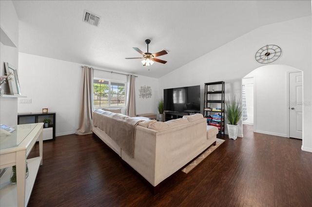 15675 SE 89TH TERRACE, Summerfield, FL 34491